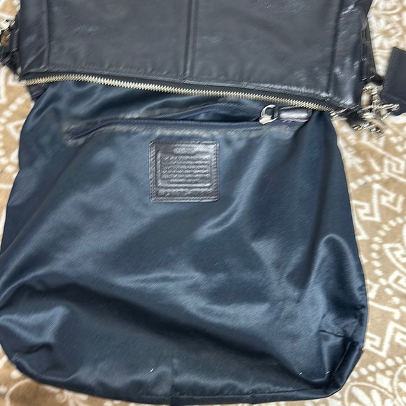 Coach Black Leather Hobo Bag with Adjustable Strap Wear Crossbody or Shoulder - Picture 9 of 16